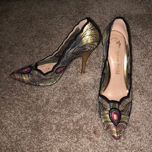 Multicolor gold heels